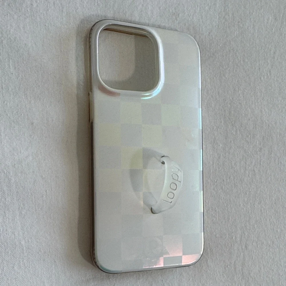 Loopy Case iPhone 14 Pro Max Pearl Checkered Phone Cover